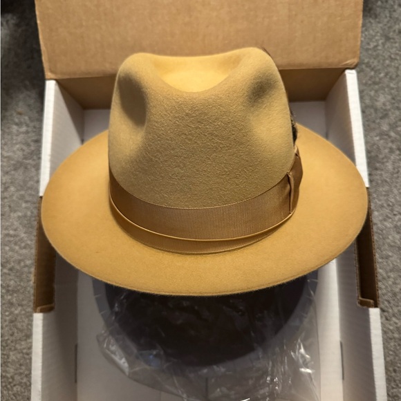 SELENTINO STERLING Hat SIZE 7 1/4. Brand NEW never worn. - Picture 5 of 7